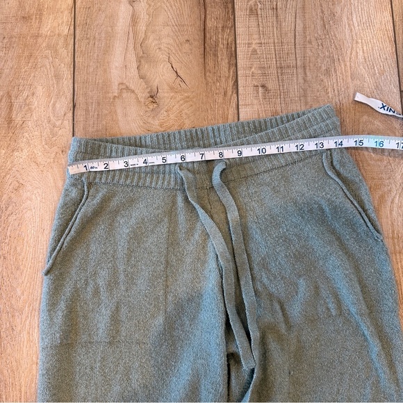 Lauren Conrad lounge Wear - Picture 5 of 7